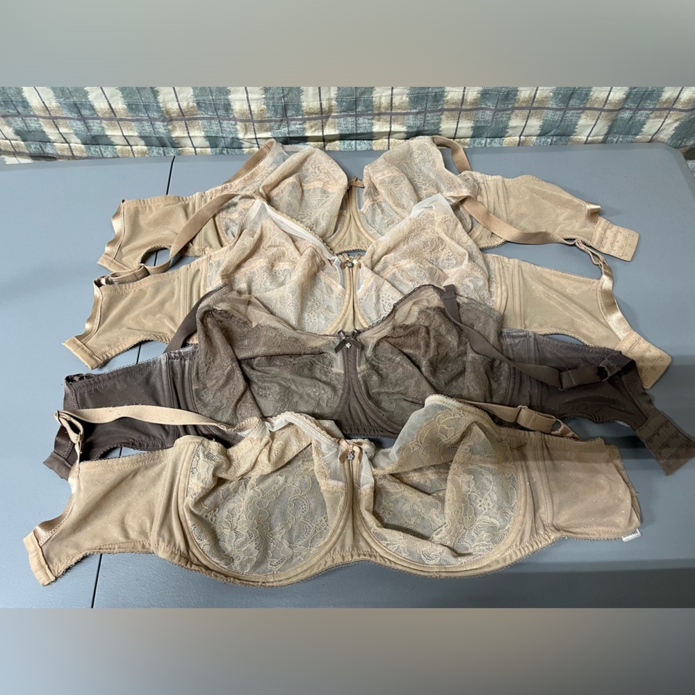 Wacoal LOT of 4 bras. Size 36H.
